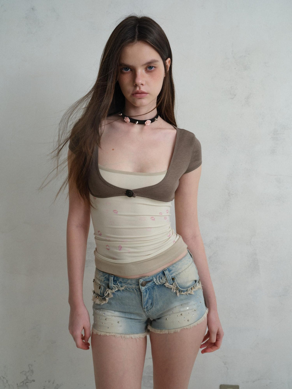 UNIVERSE Rhinestone Button Washed Ombre Raw Hem Low Rise Women's Cotton Denim Shorts