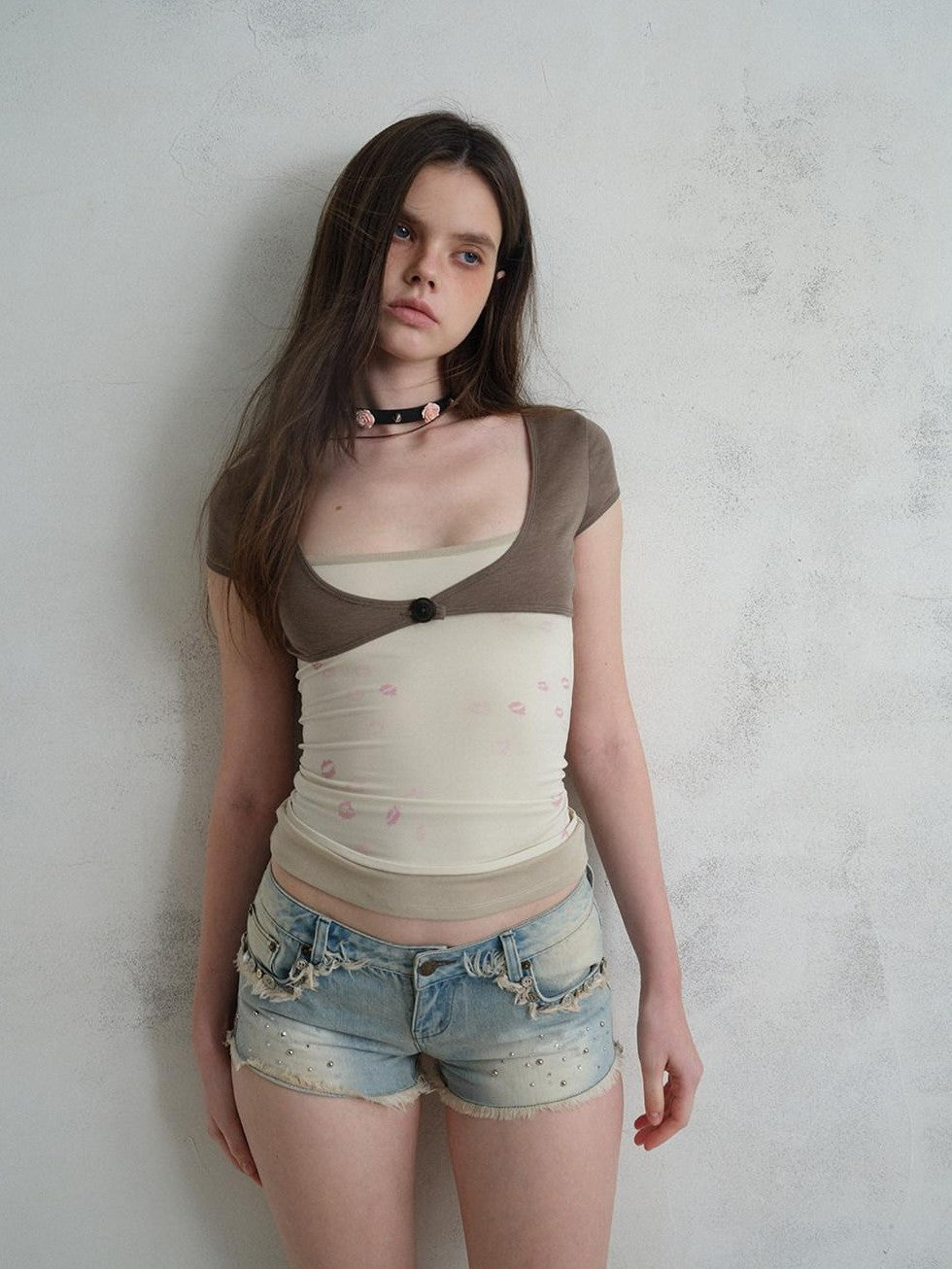 UNIVERSE Rhinestone Button Washed Ombre Raw Hem Low Rise Women's Cotton Denim Shorts