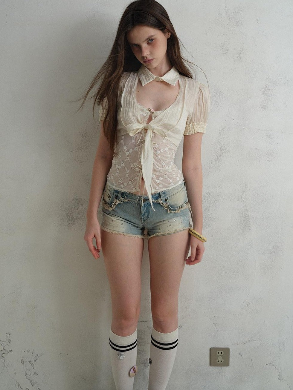 UNIVERSE Rhinestone Button Washed Ombre Raw Hem Low Rise Women's Cotton Denim Shorts