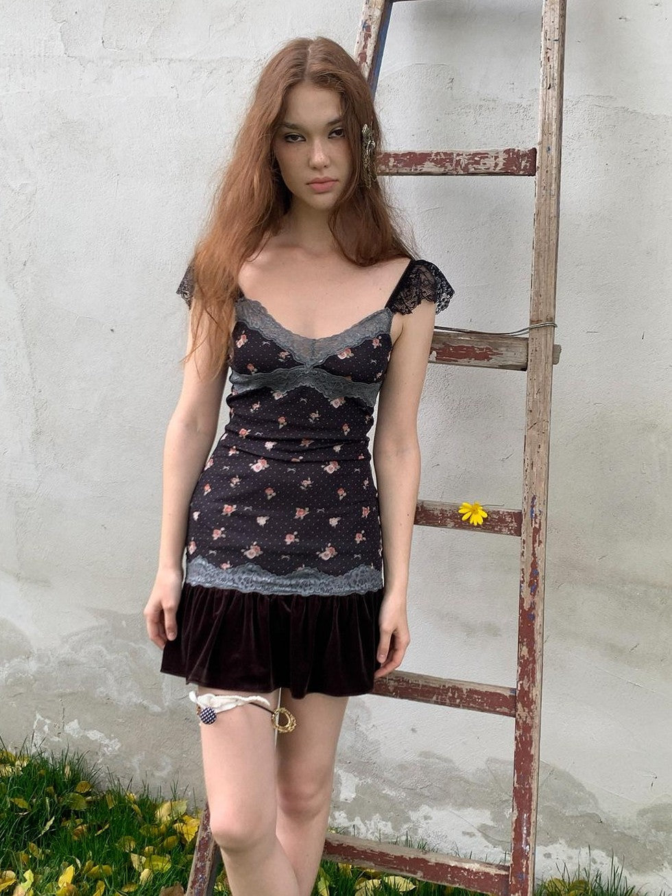 UNIVERSE Vintage Floral Lace Patchwork Flutter Sleeve Waist Women's Casual Mini Dresses