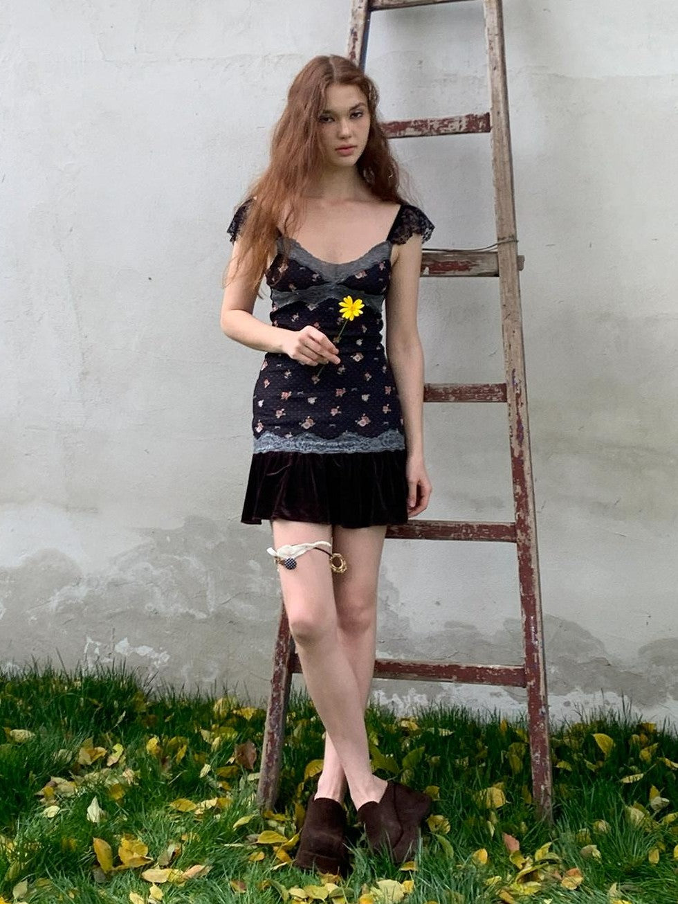 UNIVERSE Vintage Floral Lace Patchwork Flutter Sleeve Waist Women's Casual Mini Dresses
