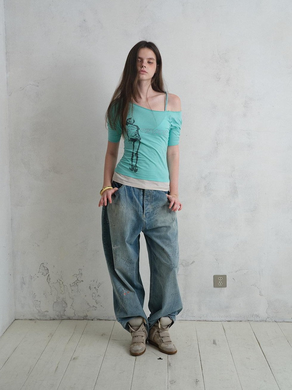 UNIVERSE Vintage Print Asymmetrical Shoulder Women's Cotton Short Sleeve T-shirts
