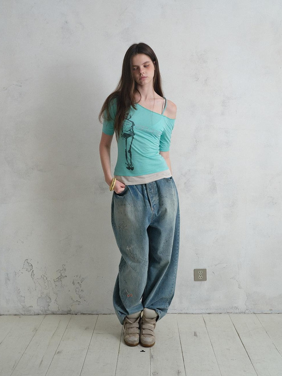 UNIVERSE Vintage Print Asymmetrical Shoulder Women's Cotton Short Sleeve T-shirts
