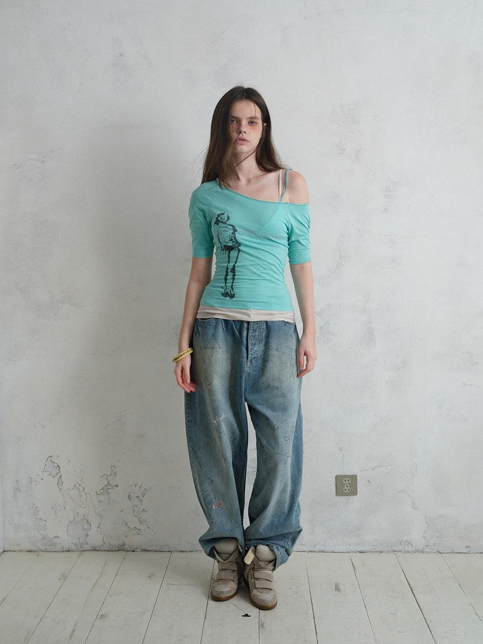 UNIVERSE Vintage Print Asymmetrical Shoulder Women's Cotton Short Sleeve T-shirts