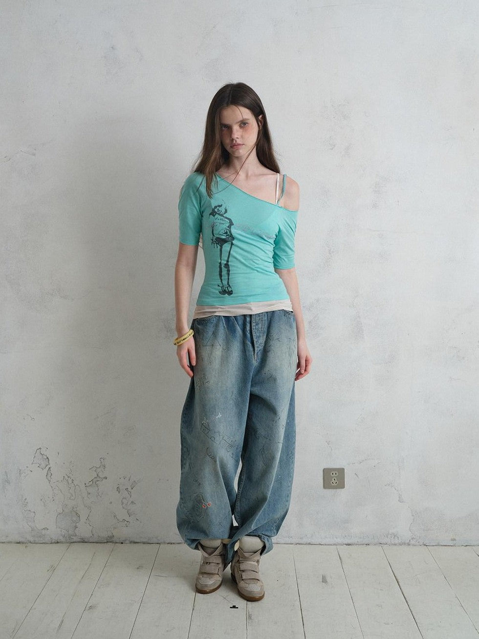 UNIVERSE Vintage Print Asymmetrical Shoulder Women's Cotton Short Sleeve T-shirts