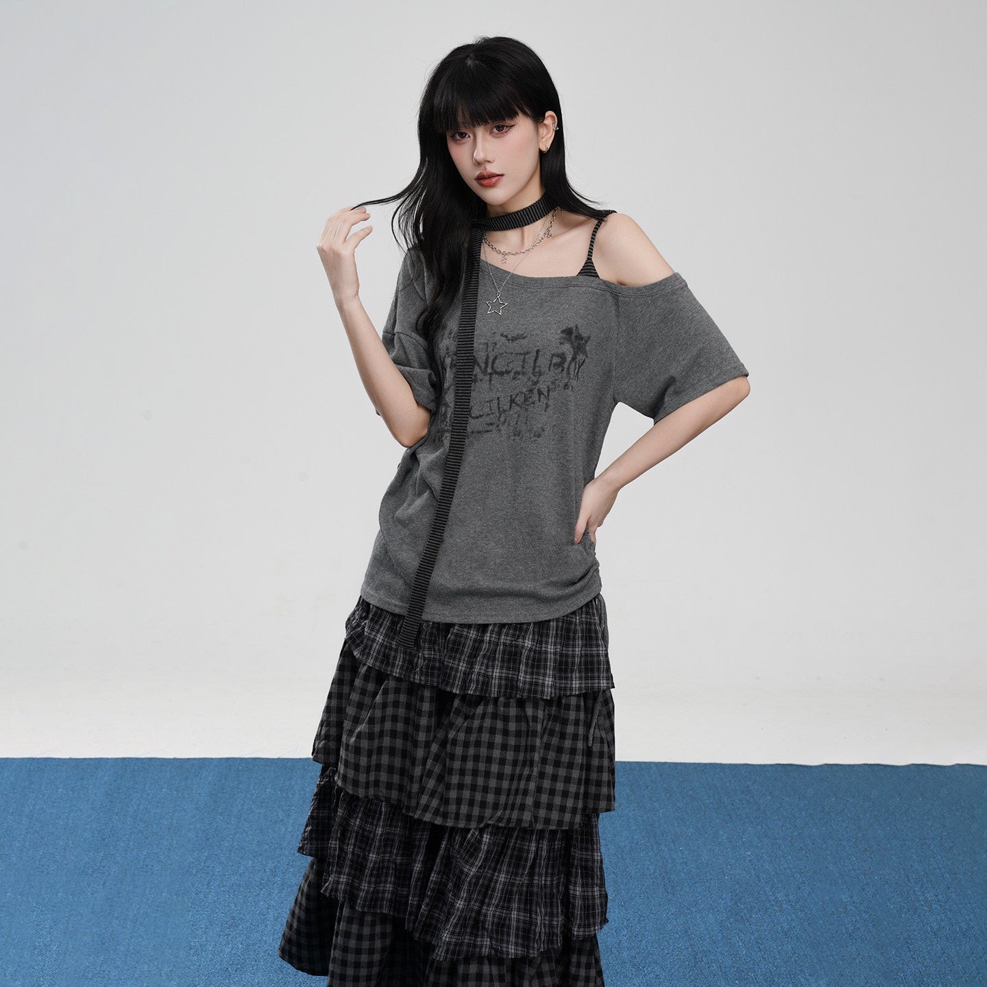 VEEMIX_Asymmetric_Drawstring_Letter_Print_Women's_Cotton_Blend_Off-shoulder_T-shirts_1046664897357_MISSTT