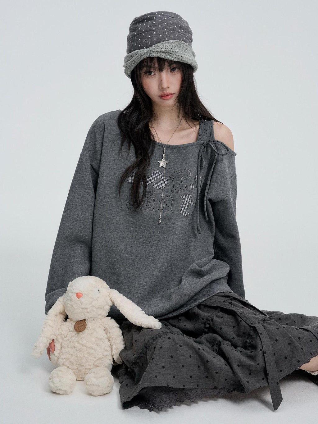 VEEMIX Asymmetric Embroidered Letter Lace Up Women's Sweatshirts