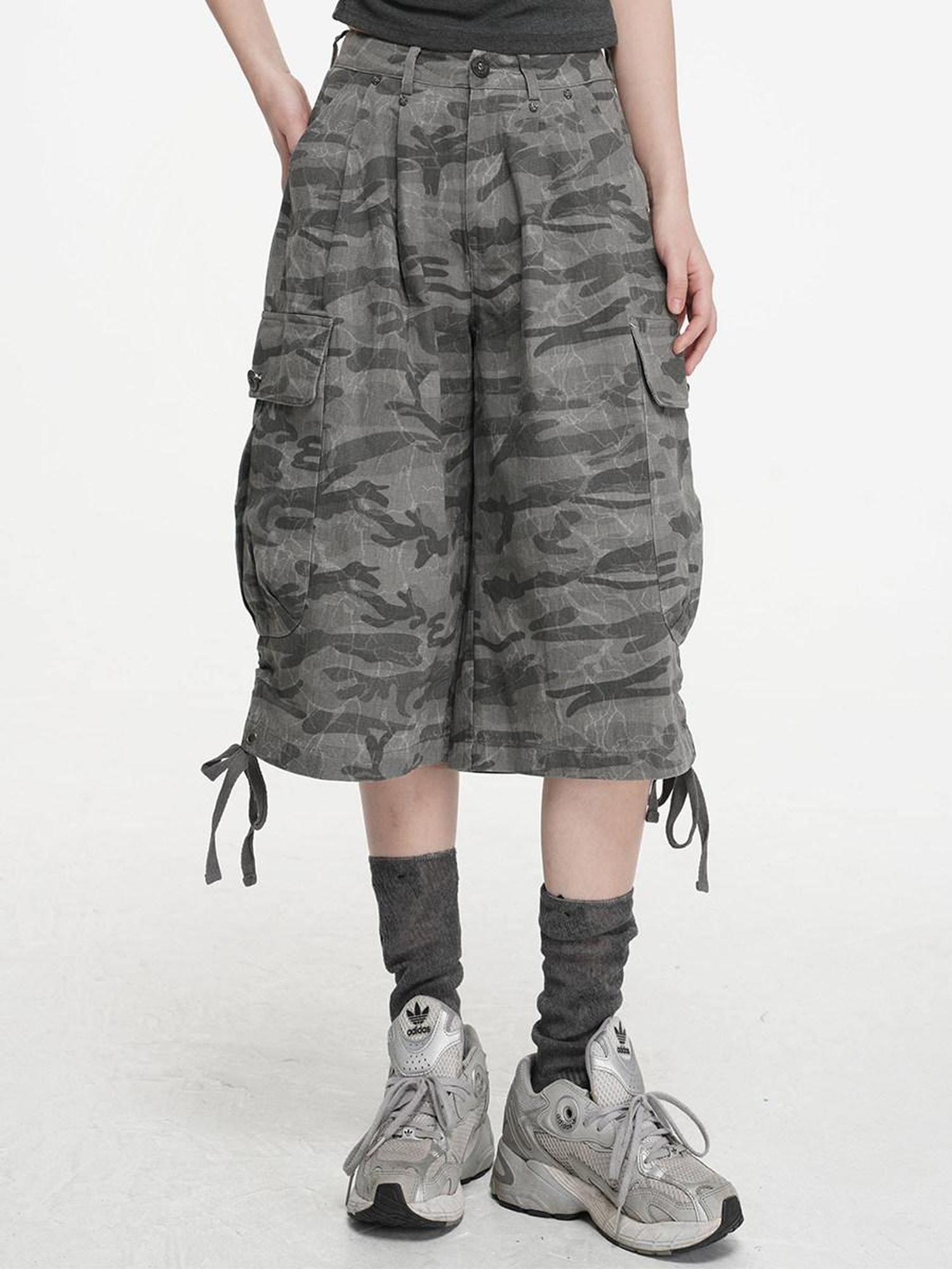 VEEMIX Cement Gray Camouflage Cargo Drawstring Pockets Women's Cropped Jeans