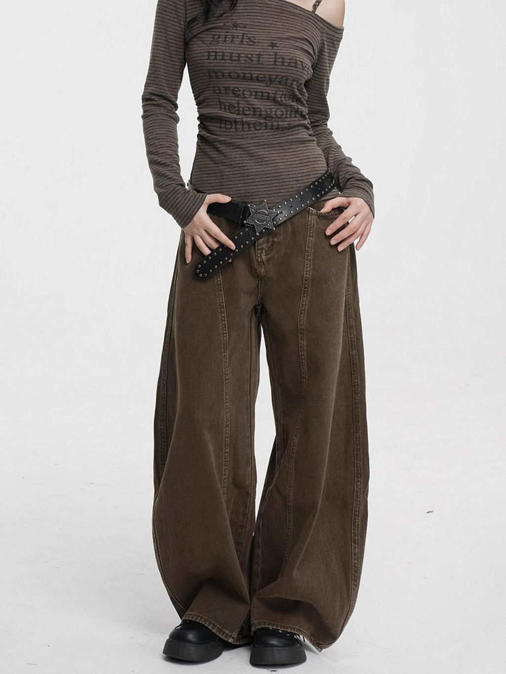 VEEMIX Coffee Brown Curved Blade Topstitch Button Low Waist Women's Barrel-leg Jeans