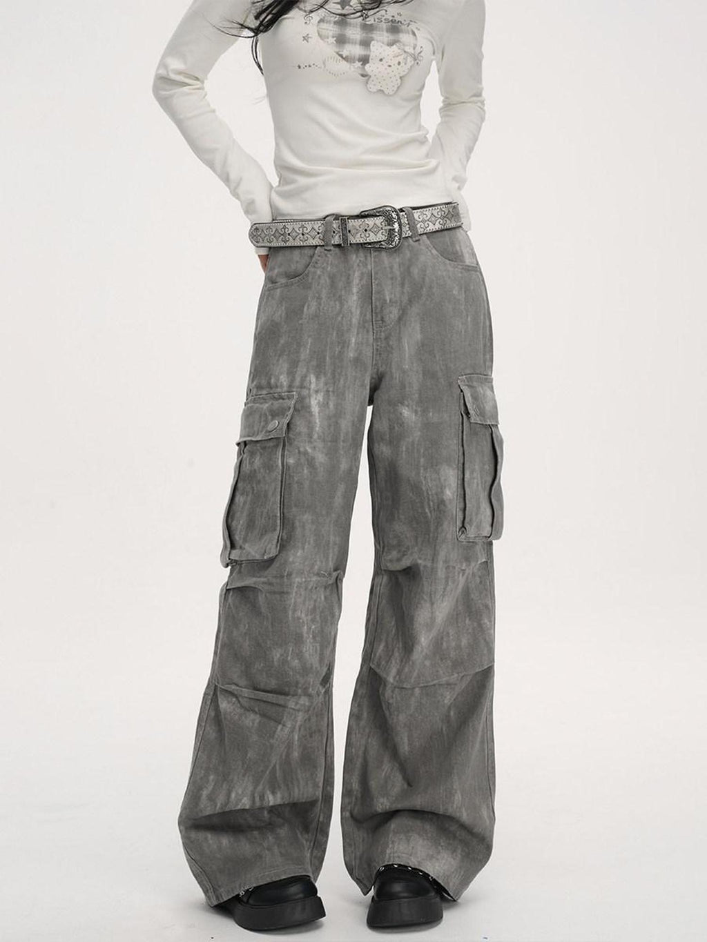 VEEMIX Washed Grey Distressed Floral Women's Low Rise Denim Wide-leg Jeans