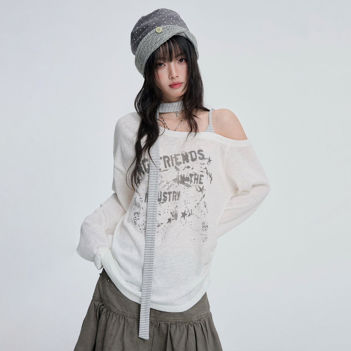 VEEMIX_White_Asymmetric_Off_Shoulder_Letter_Print_Pleated_Women's_Cotton_Long_Sleeve_T-shirts_1086104784369_MISSTT
