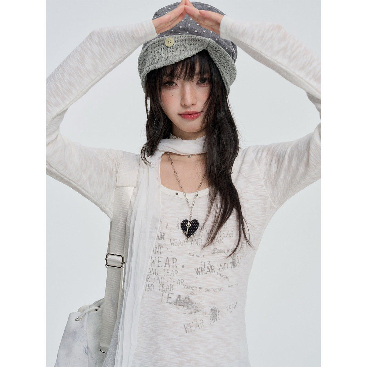 VEEMIX_White_Rivet_Letter_Print_Slim_Fit_Round_Neck_Women's_Wool_Blend_Long_Sleeve_T-shirts_1085367297425_MISSTT