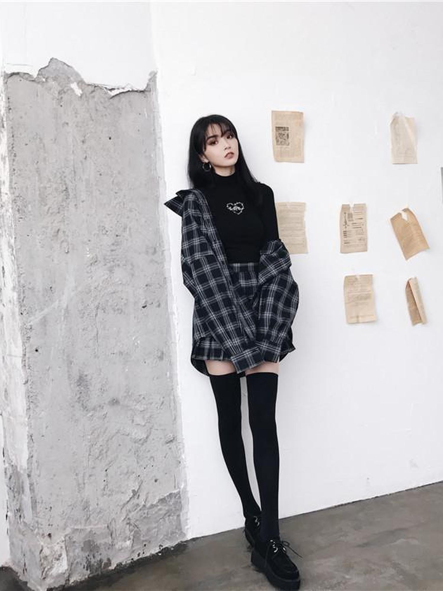 VOCK Black Anti Slip Thigh High Solid Slimming Women's Velvet Hold Up Socks
