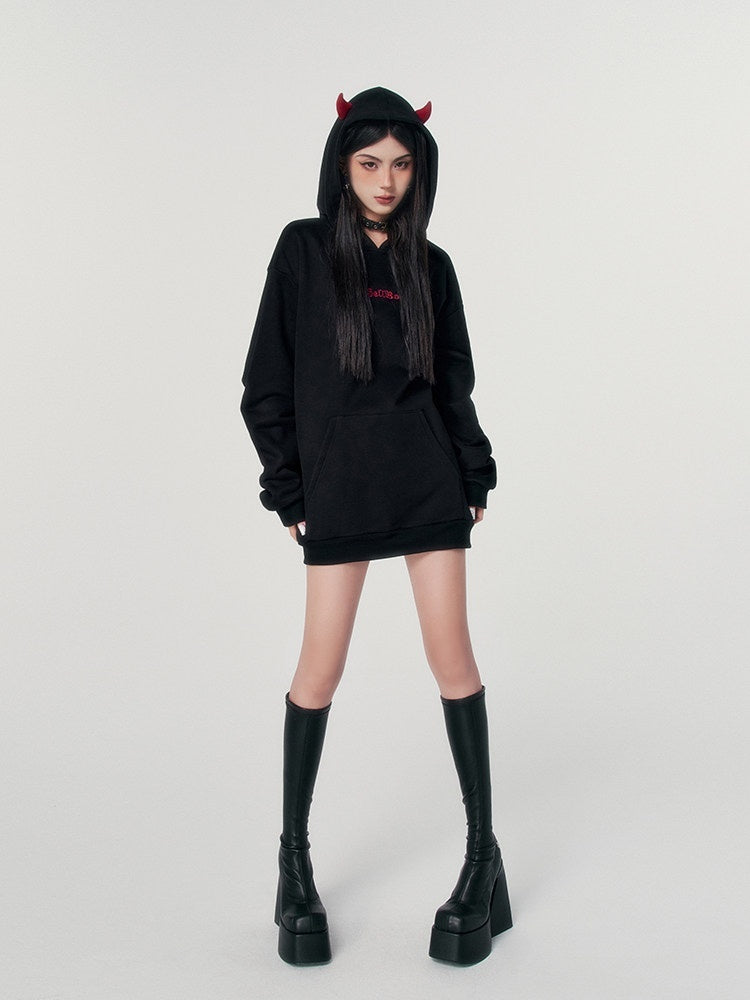 VOCK_Devil_Embroidered_3d_Letter_Loose_Fit_Women's_Poly_Cotton_Fleece-lined_Hoodies_685202982036_MISSTT