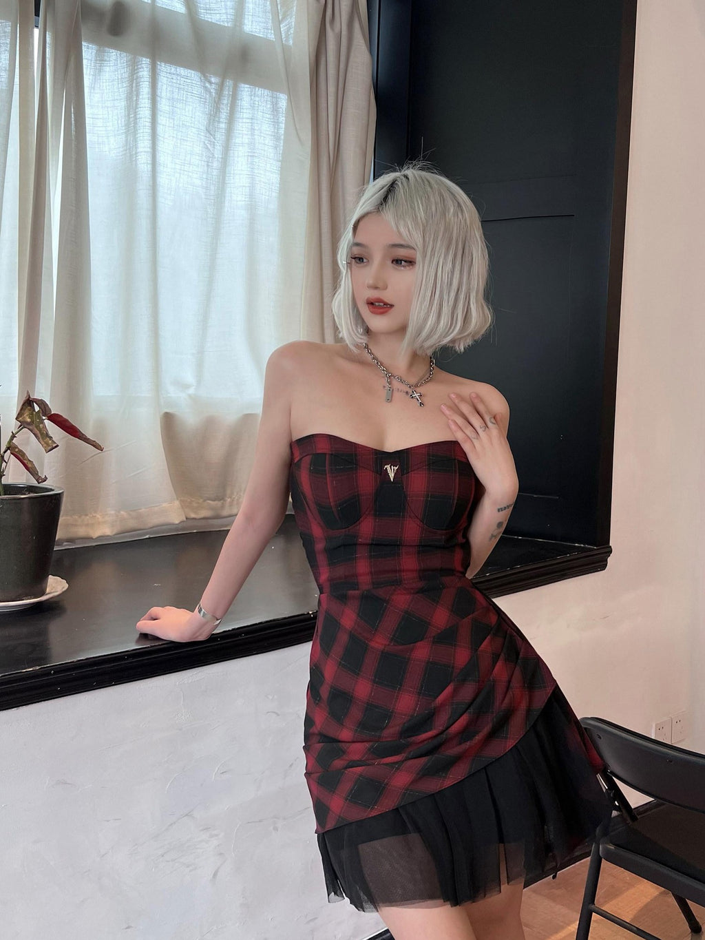 VOCK Red Black Check Asymmetric Strapless Waist Cinched Women's Tube Mini Dresses