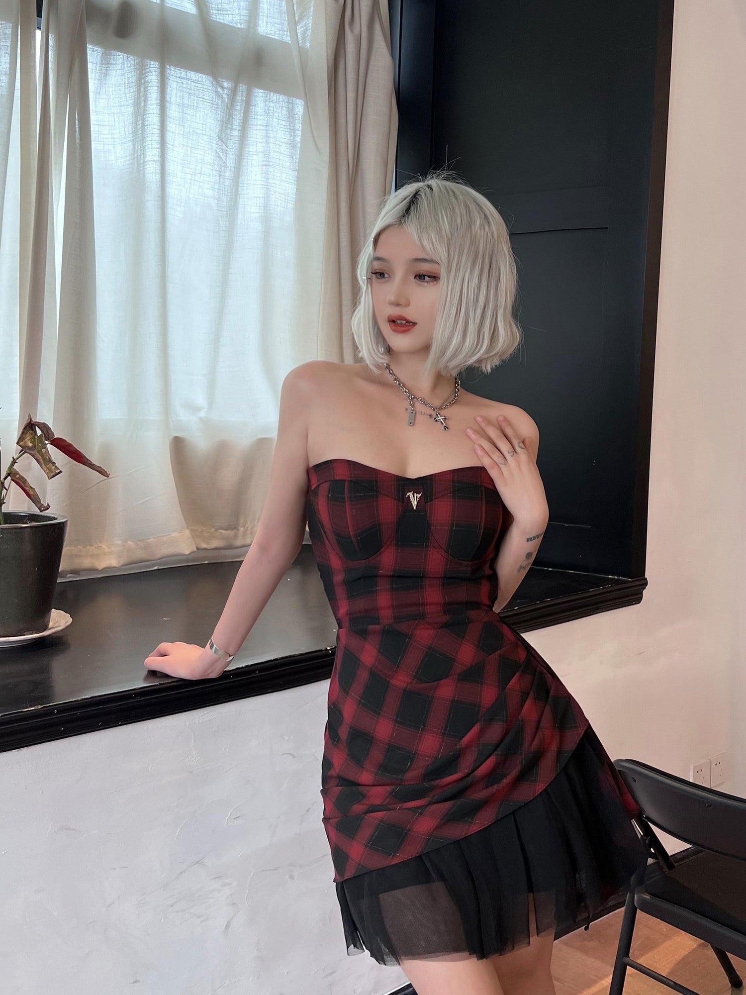 VOCK Red Black Check Asymmetric Strapless Waist Cinched Women's Tube Mini Dresses