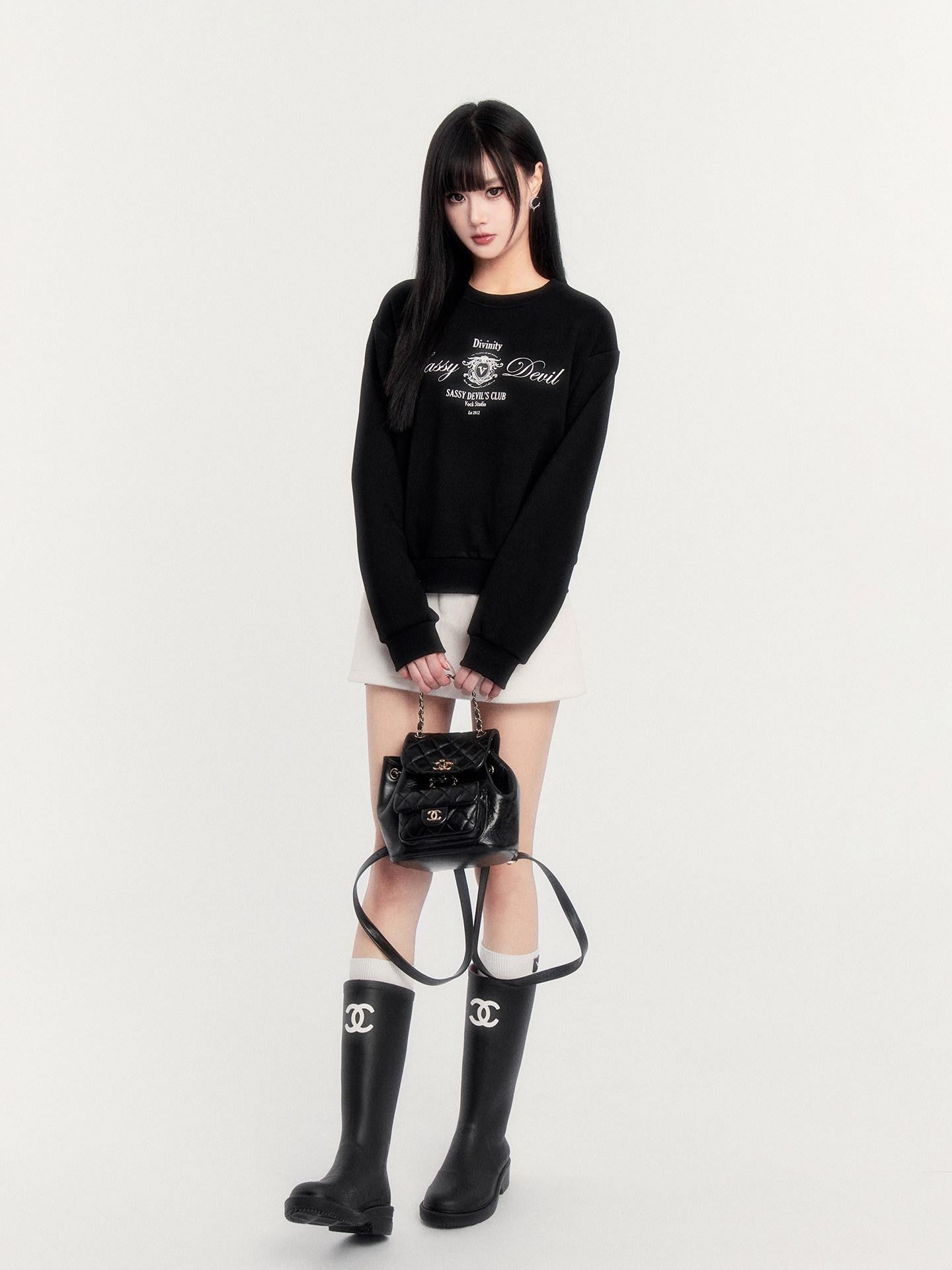 VOCK Retro Collegiate Letter Print Cropped Fleece Women's Polyester Blend Sweatshirts
