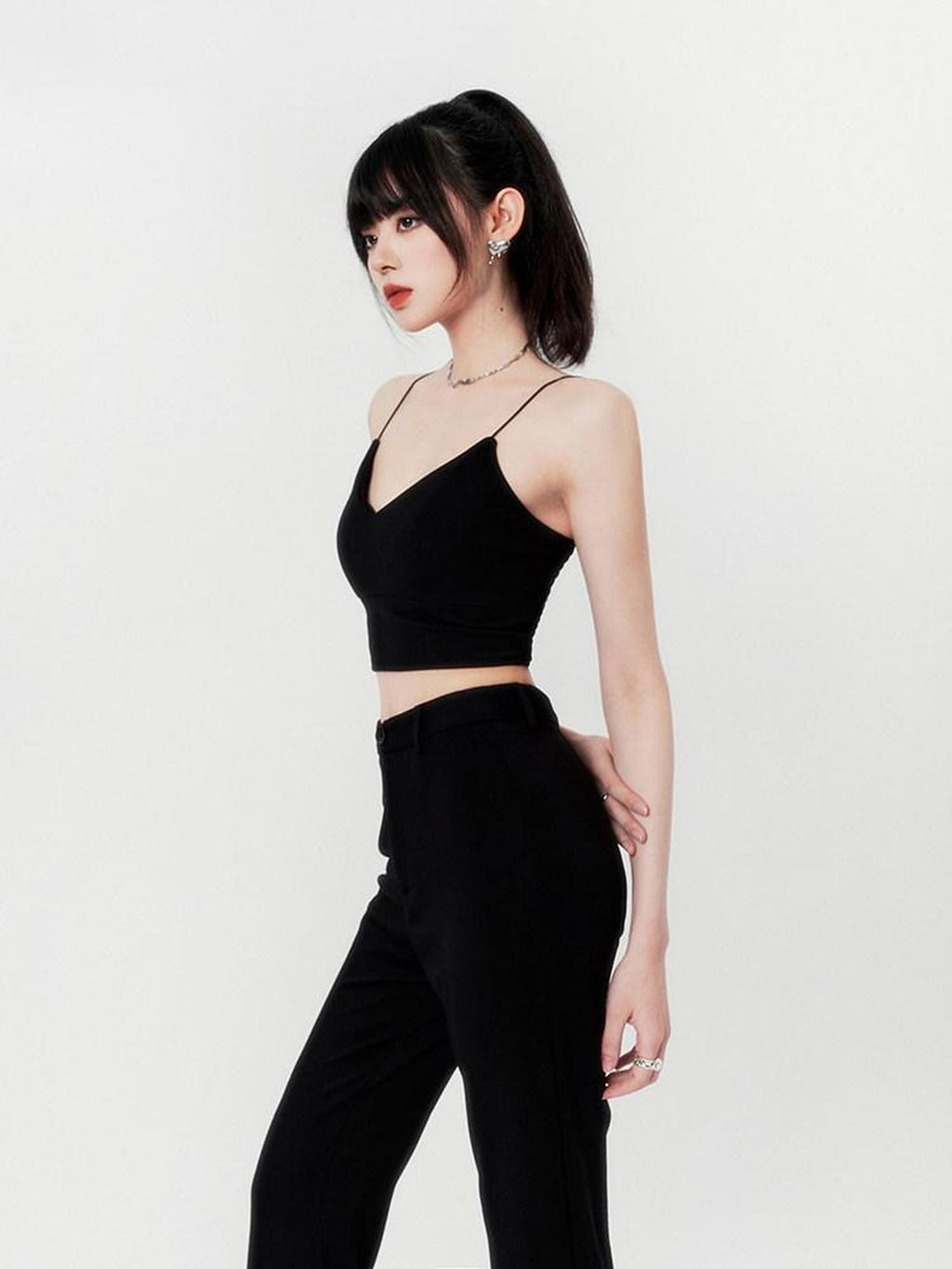 VOCK Solid V-neck Tie Slim Cropped Elastic Knit Women's Cotton Blend Padded Camisoles