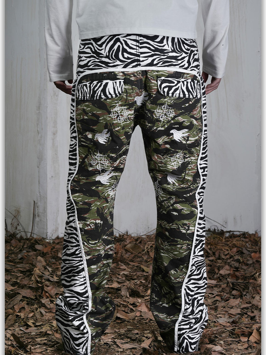 Vinkid Camouflage Patchwork Women's Cotton Straight-leg Jeans