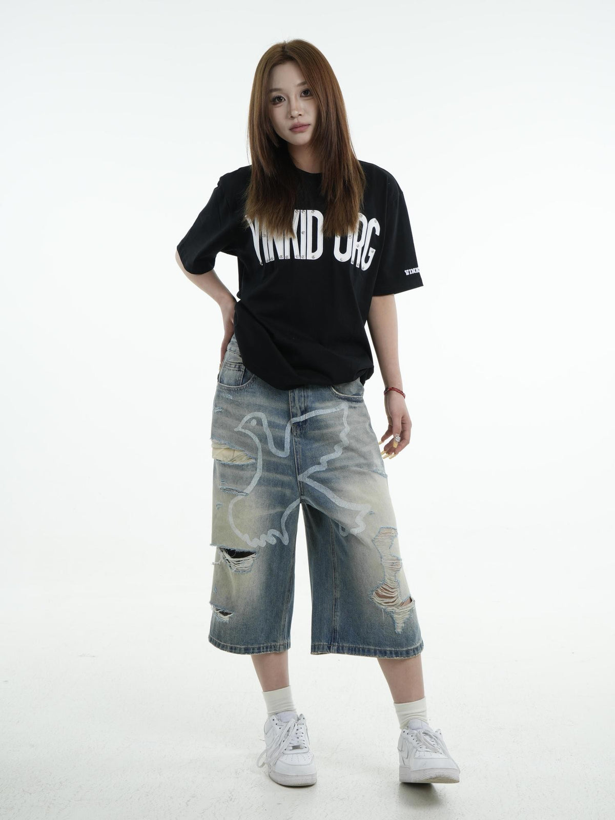 Vinkid Distressed Ripped Loose Fit Mid Rise Women's Denim Shorts