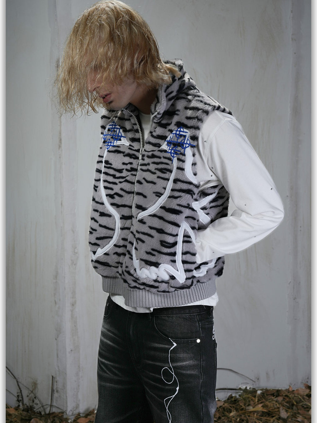 Vinkid Embroidered Peace Dove Tiger Stripe Loose Fit Zip Up Stand Collar Women's Polyester Vests