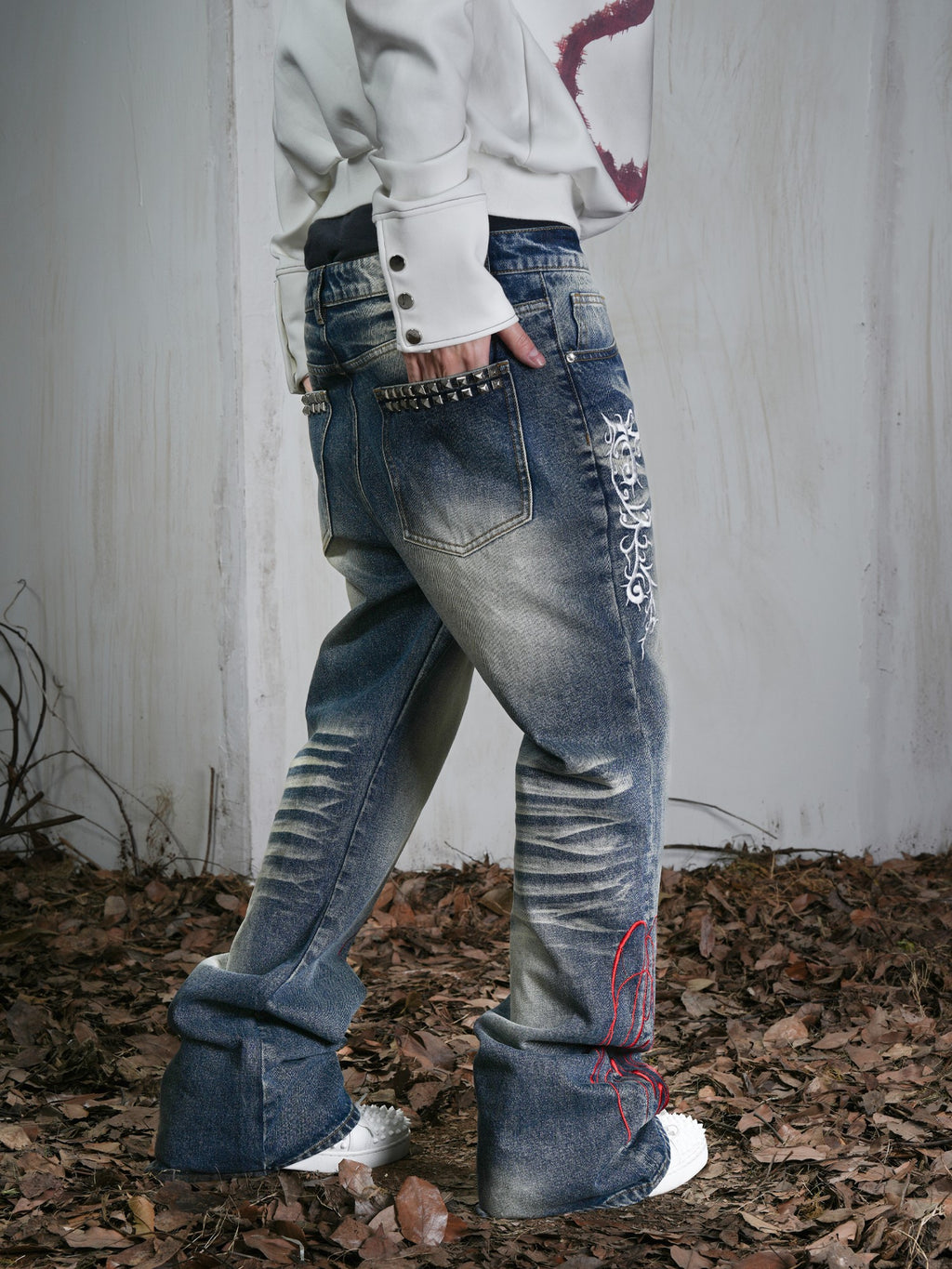Vinkid Embroidered Washed Distressed Women's Cotton Wide-leg Jeans