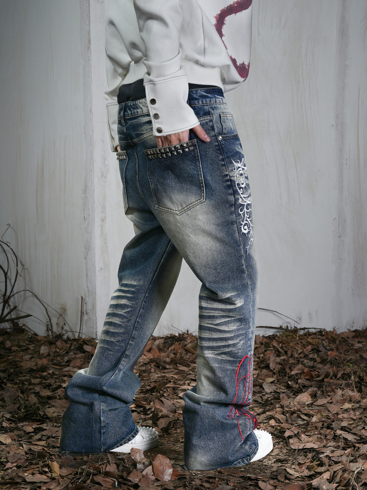 Vinkid Embroidered Washed Distressed Women's Cotton Wide-leg Jeans