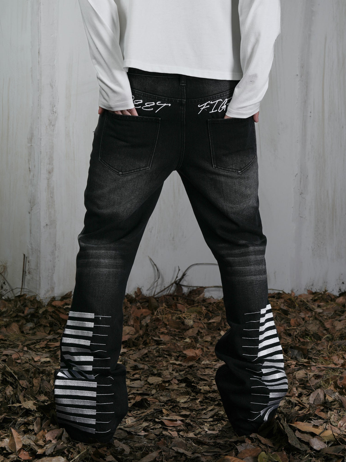 Vinkid Washed Distressed Piano Key Loose Fit Women's Cotton Straight-leg Jeans