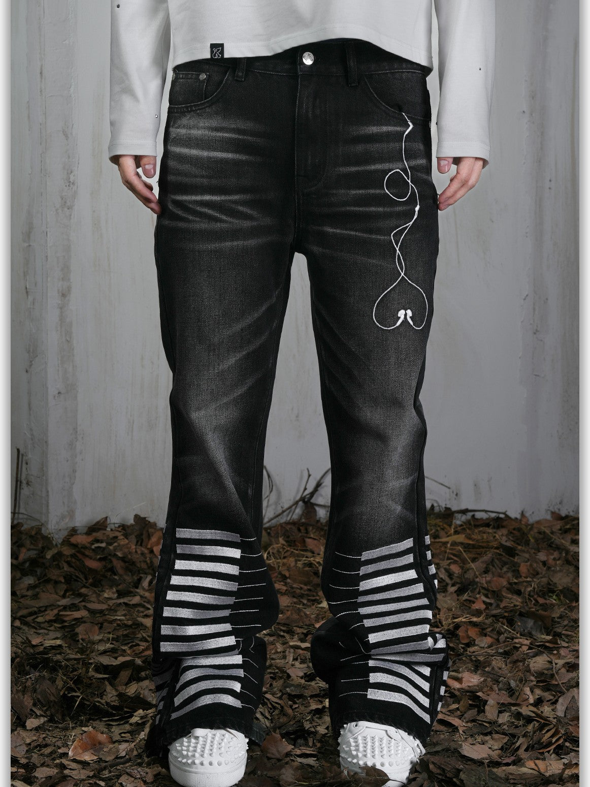 Vinkid Washed Distressed Piano Key Loose Fit Women's Cotton Straight-leg Jeans