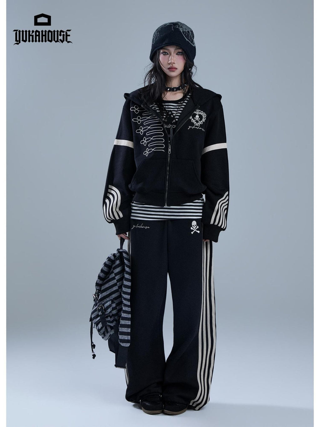 YUKAHOUSE American Gothic Striped Embroidered Women's Cotton Blend Zip-up Hoodies