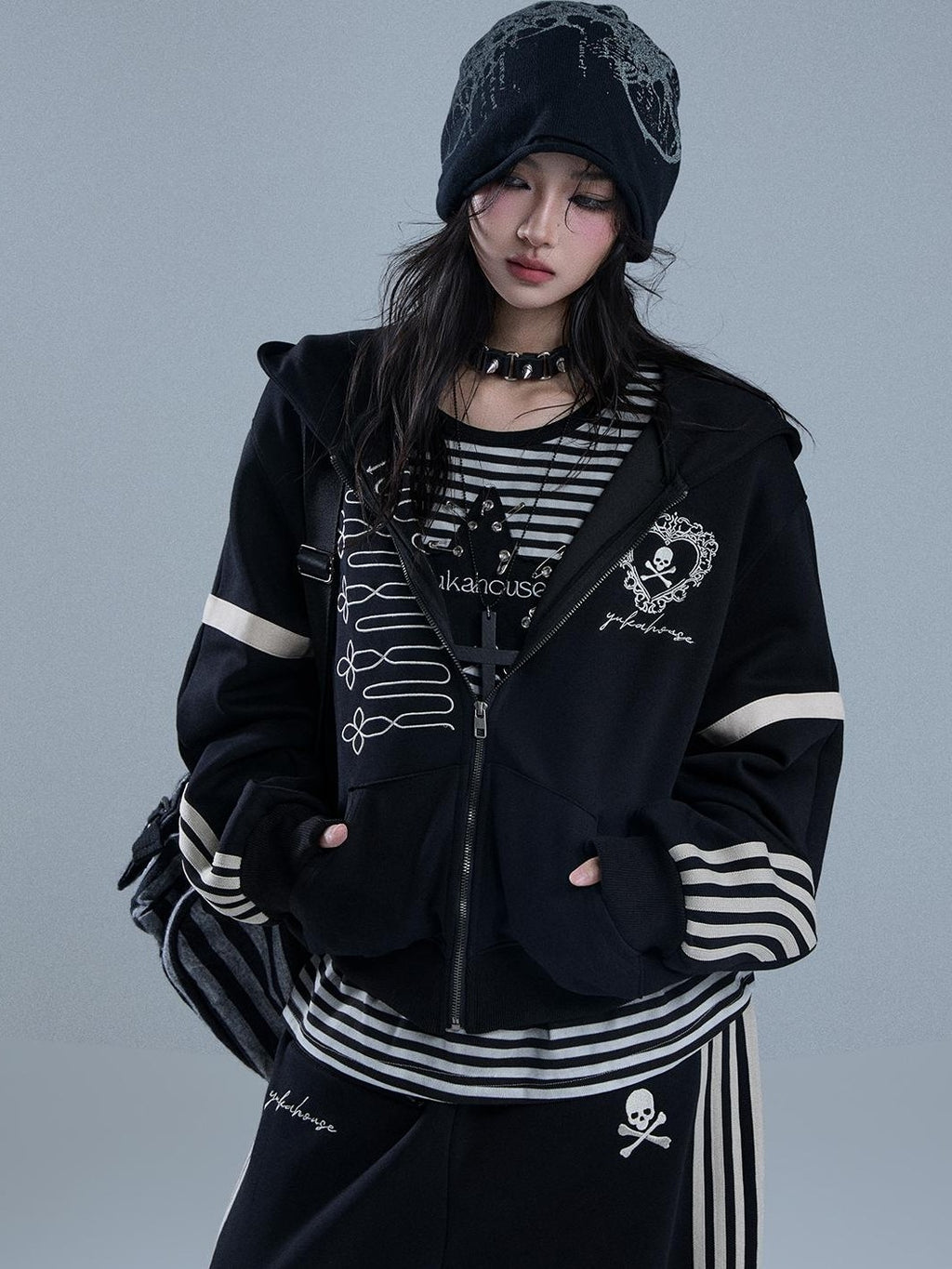 YUKAHOUSE American Gothic Striped Embroidered Women's Cotton Blend Zip-up Hoodies