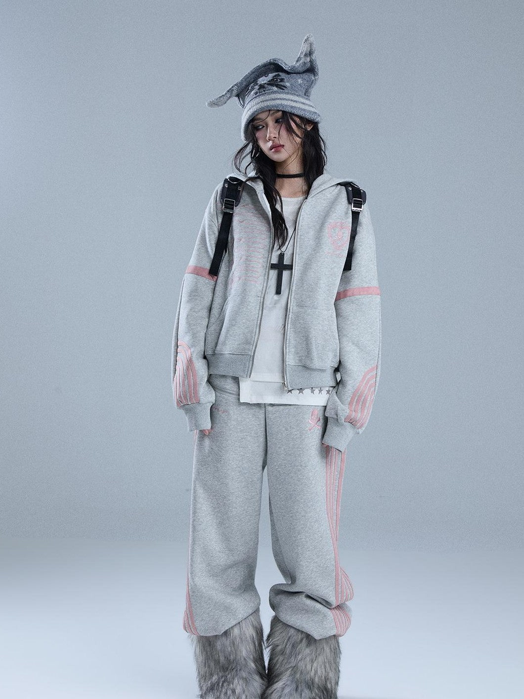YUKAHOUSE American Gothic Striped Embroidered Women's Cotton Blend Zip-up Hoodies