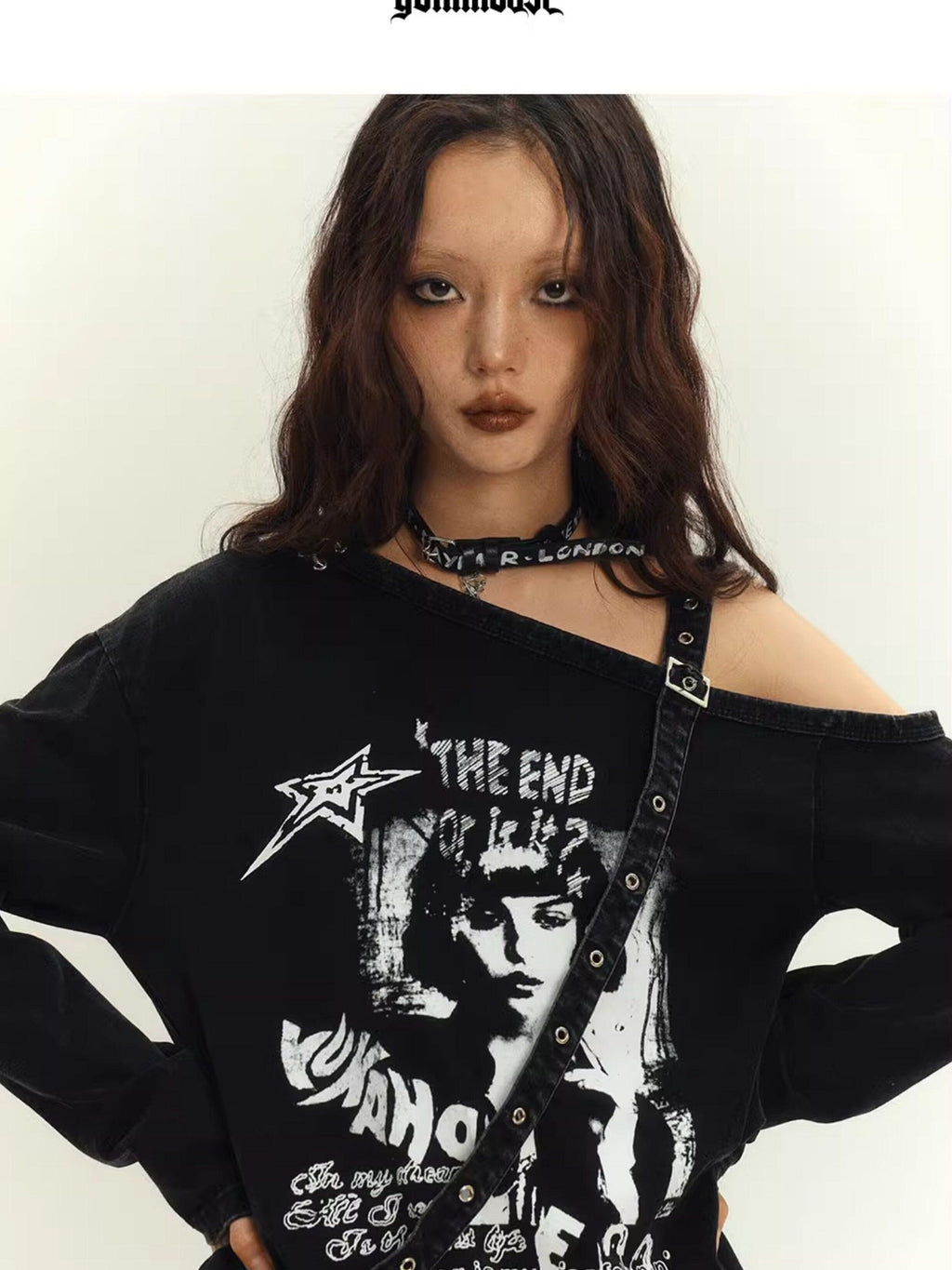 YUKAHOUSE Black Asymmetric Punk Y2k Cartoon Print Women's Cotton Off-shoulder T-shirts
