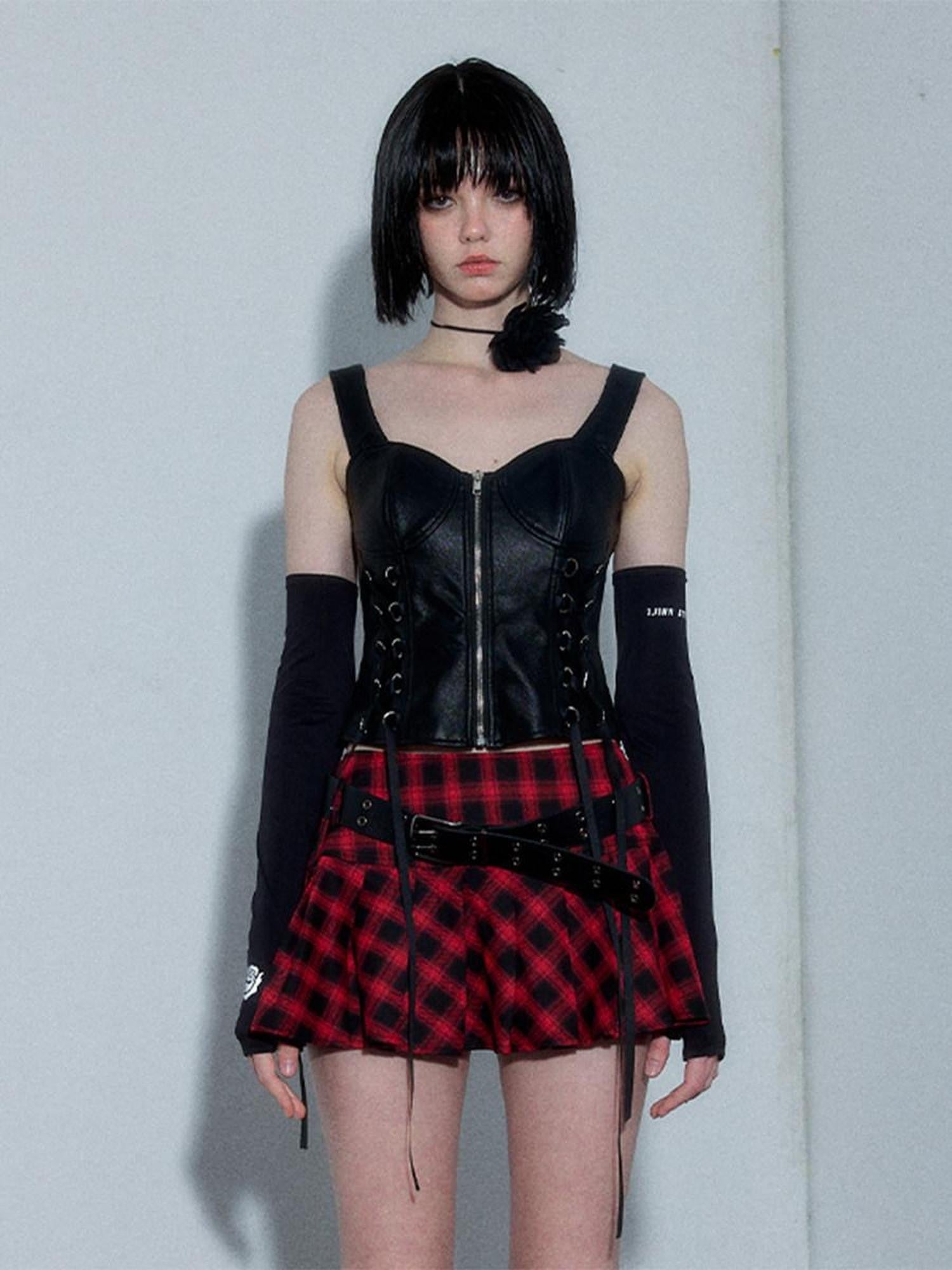 YUKAHOUSE Black Boned Bust Strappy Women's Pu Faux Leather Solid Camisoles