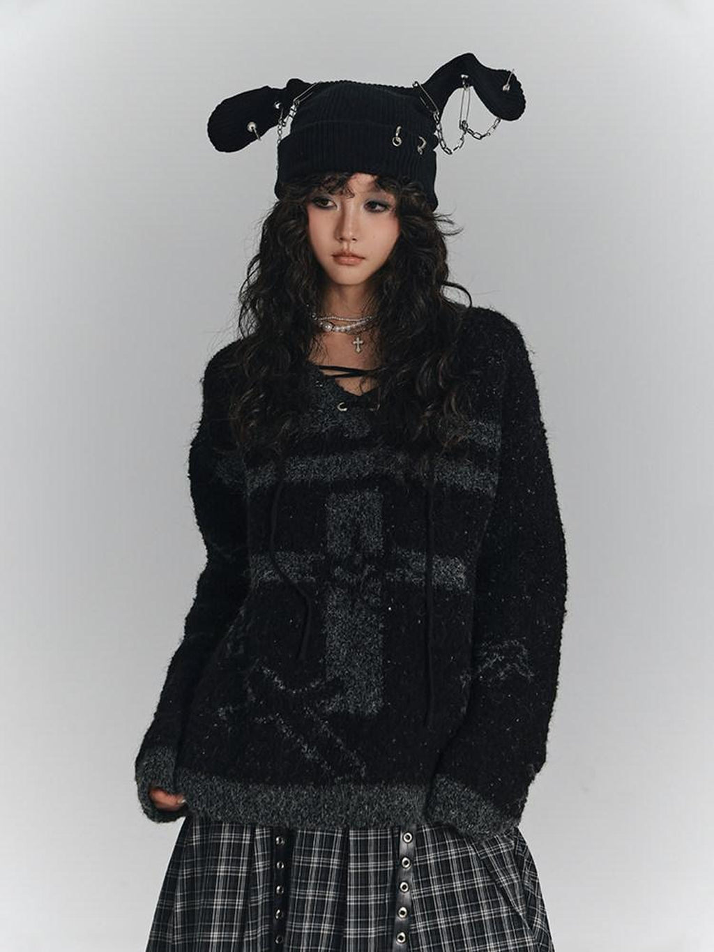 YUKAHOUSE Black Cross Drawstring V-neck Loose Women's Wool Blend Pullover Sweaters
