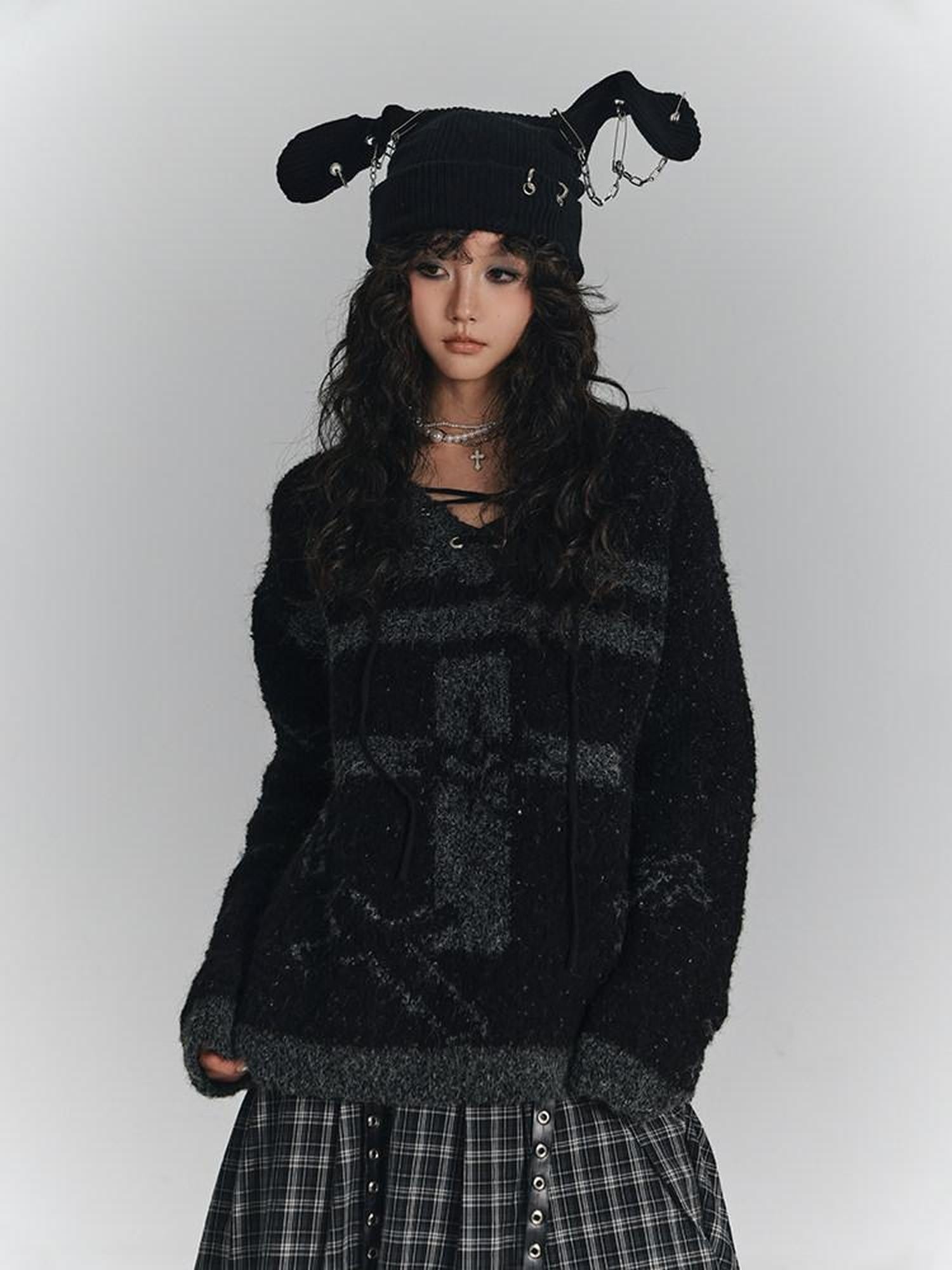 YUKAHOUSE Black Cross Drawstring V-neck Loose Women's Wool Blend Pullover Sweaters
