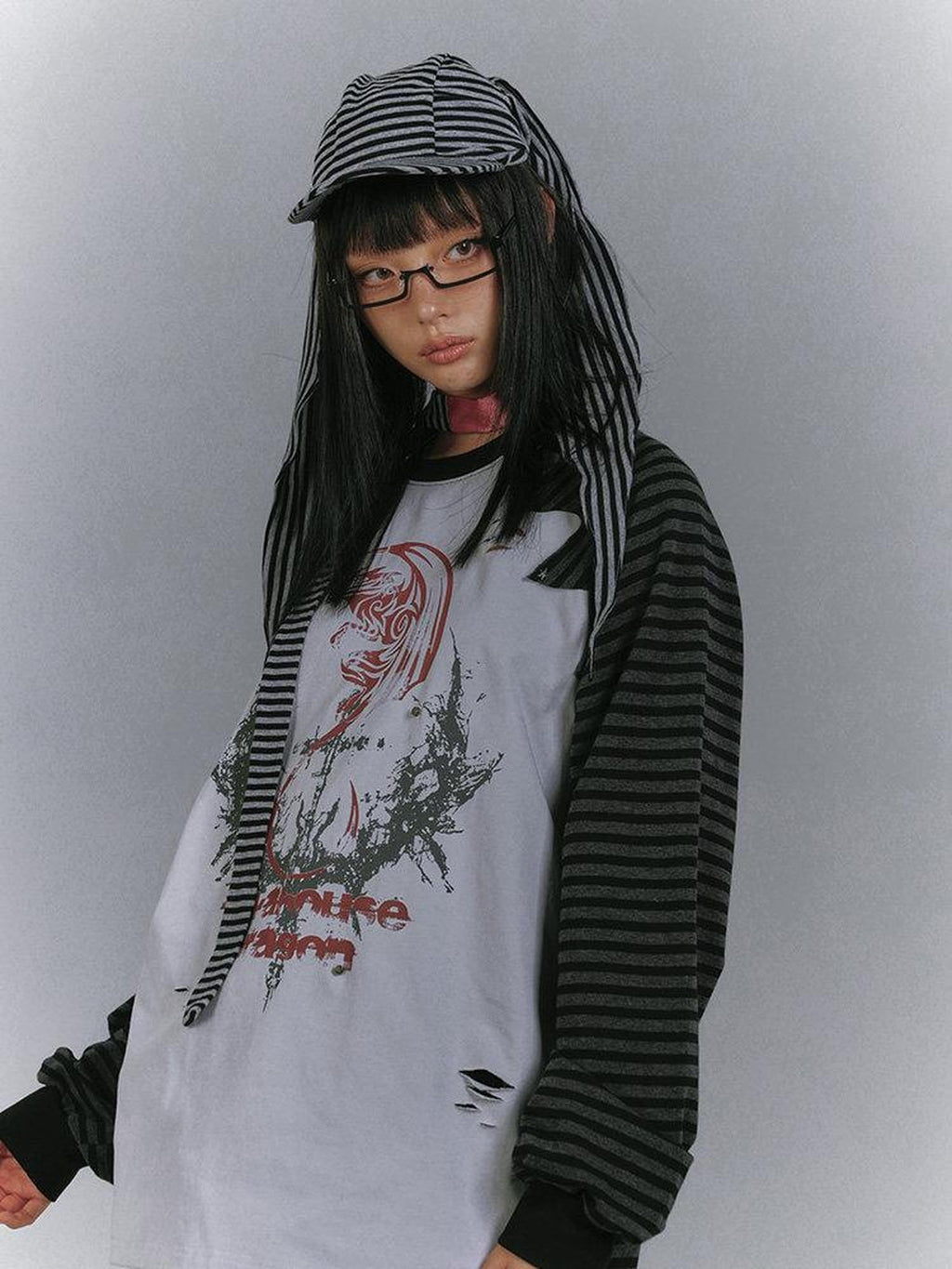 YUKAHOUSE Black Gray Distressed Striped Raglan Women's Cotton Blend Long Sleeve T-shirts