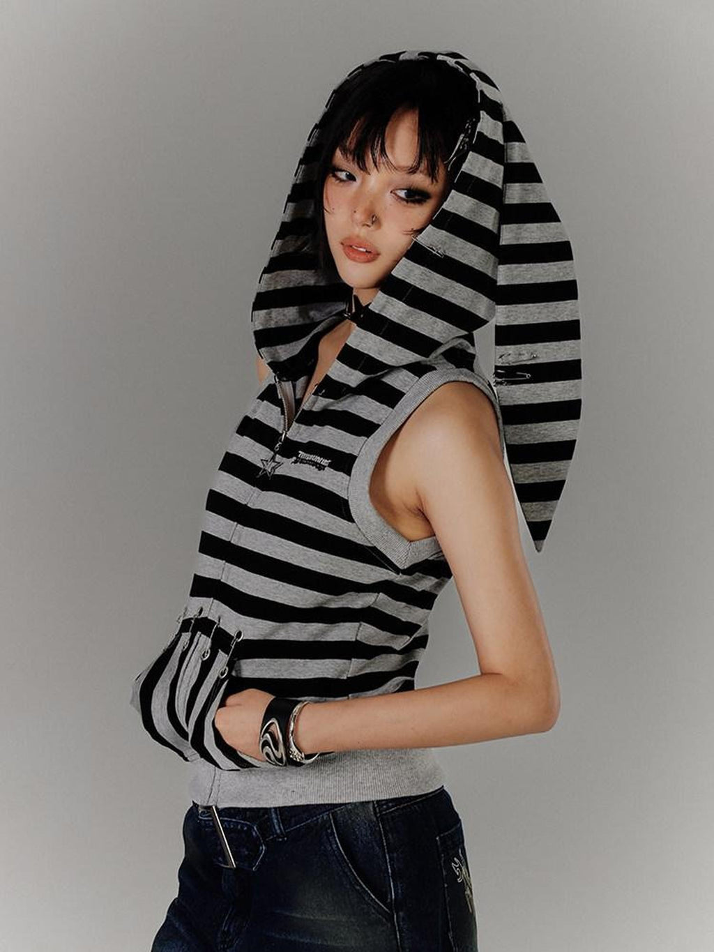 YUKAHOUSE Black Grey Rabbit Ear Striped Vintage Loose Women's Cotton Blend Tank Tops