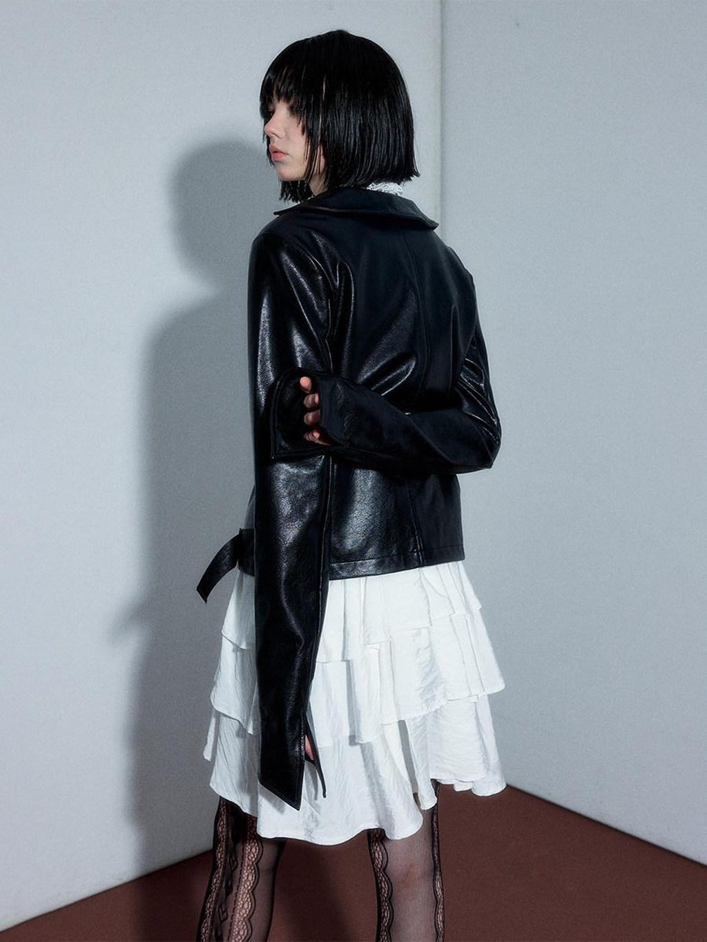 YUKAHOUSE Black Punk Tie Front Notched Lapel Short Crop Women's Pu Leather Jackets
