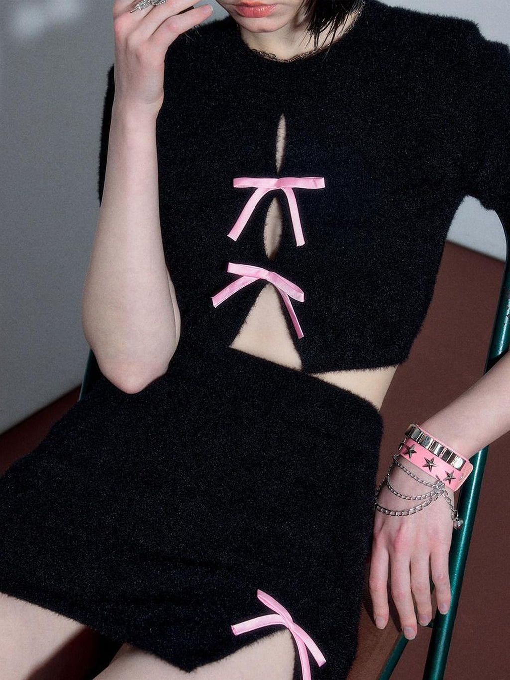 YUKAHOUSE Black Short Sleeve Tee Hip Hugging Pencil Women's Matching Skirt Sets