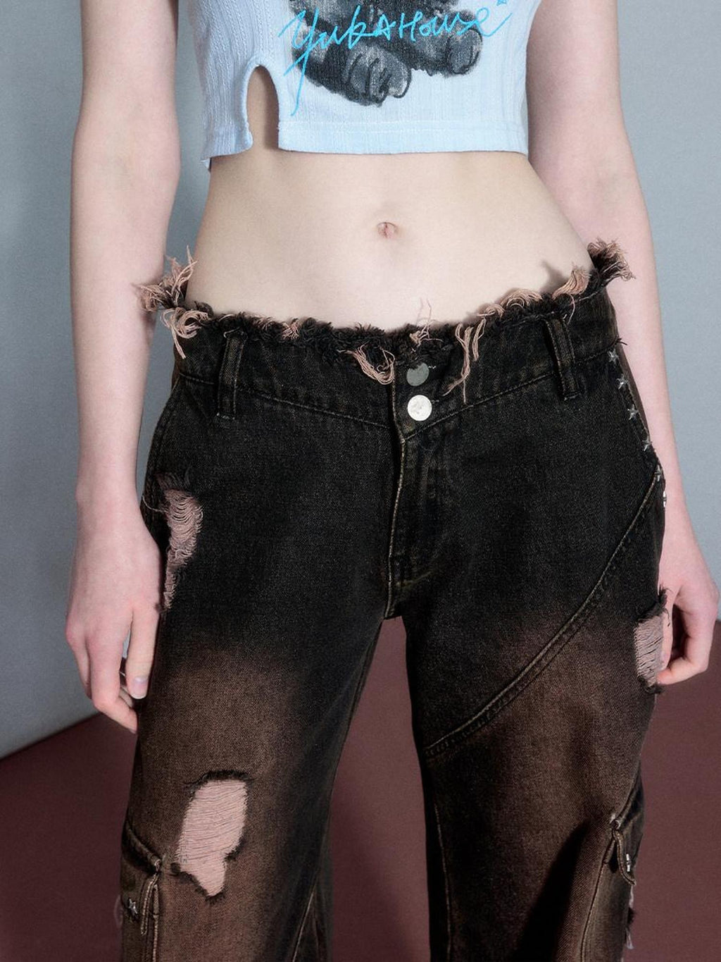 YUKAHOUSE Brown Paint Splatter Ripped Low Waist Women's Washed Denim Straight-leg Jeans
