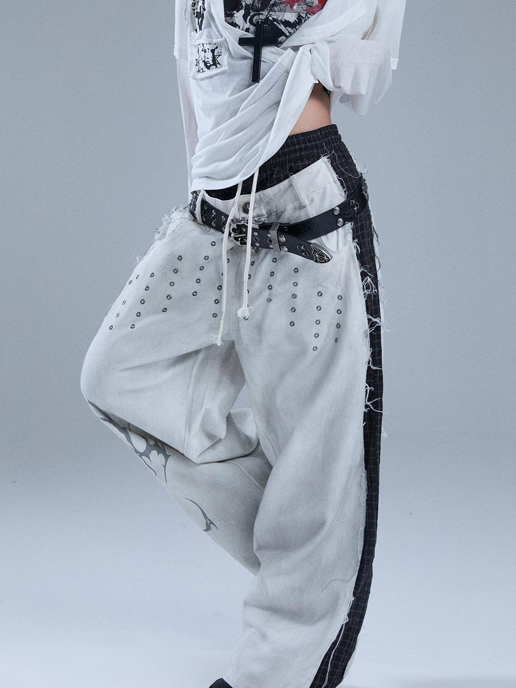 YUKAHOUSE Distressed Faux Layered Raw Hem Letter Print Women's Cotton Straight-leg Pants