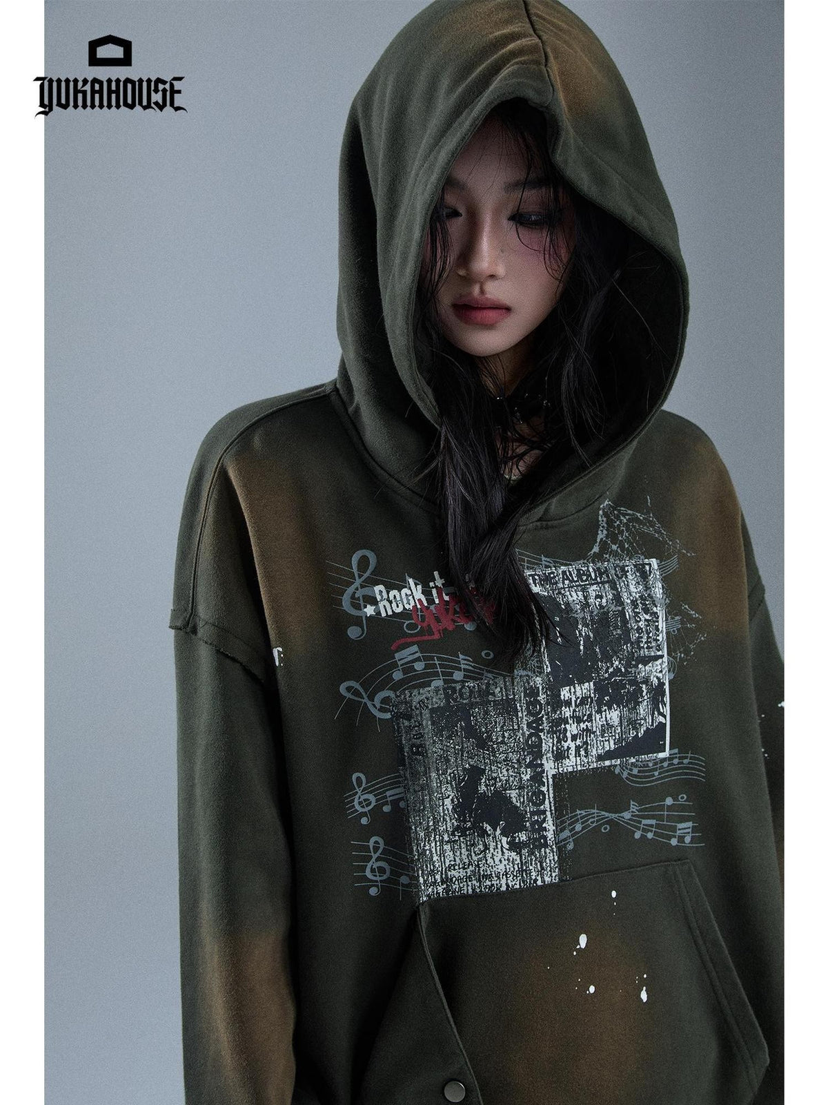 YUKAHOUSE Faded Gradient Print Studded Punk Rock Women's Cotton Hoodies