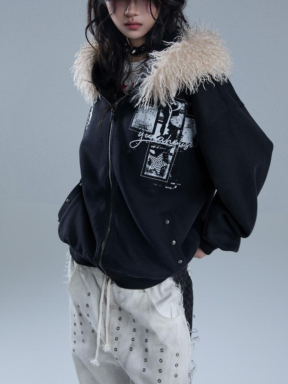 YUKAHOUSE Faux Fur Trim Hooded Punk Print Women's Cotton Blend Zip-up Hoodies
