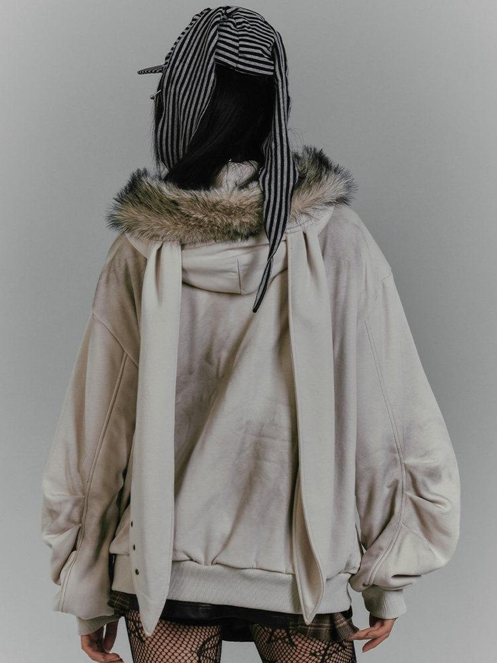 YUKAHOUSE Gray Rabbit Ear Hooded Plush Fleece Lined Women's Cotton Zip-up Hoodies