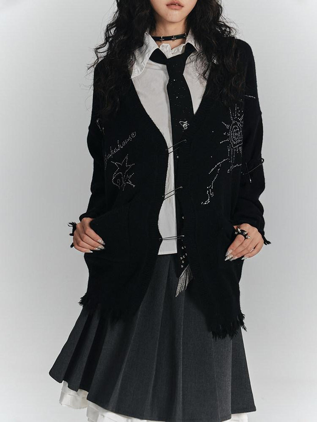 YUKAHOUSE Pin Detail V-neck Knit Buttoned Midlength Loose Women's Acrylic Cardigans