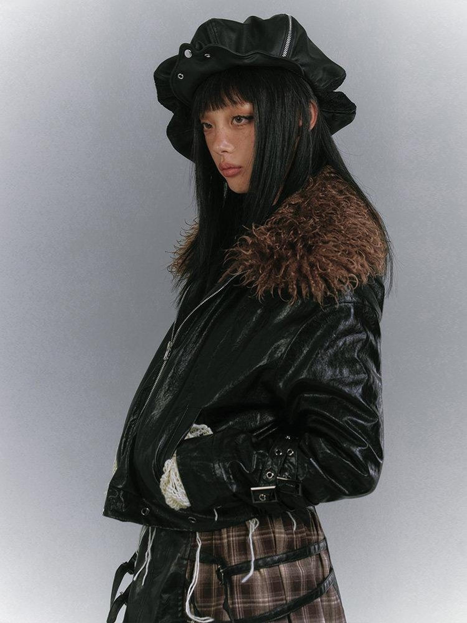YUKAHOUSE Shiny Black Detachable Fur Collar Padded Punk Women's Leather Jackets