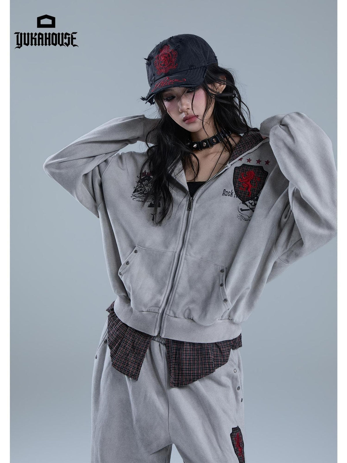 YUKAHOUSE Vintage Distressed Graphic Punk Faux Layer Print Women's Cotton Zip-up Hoodies
