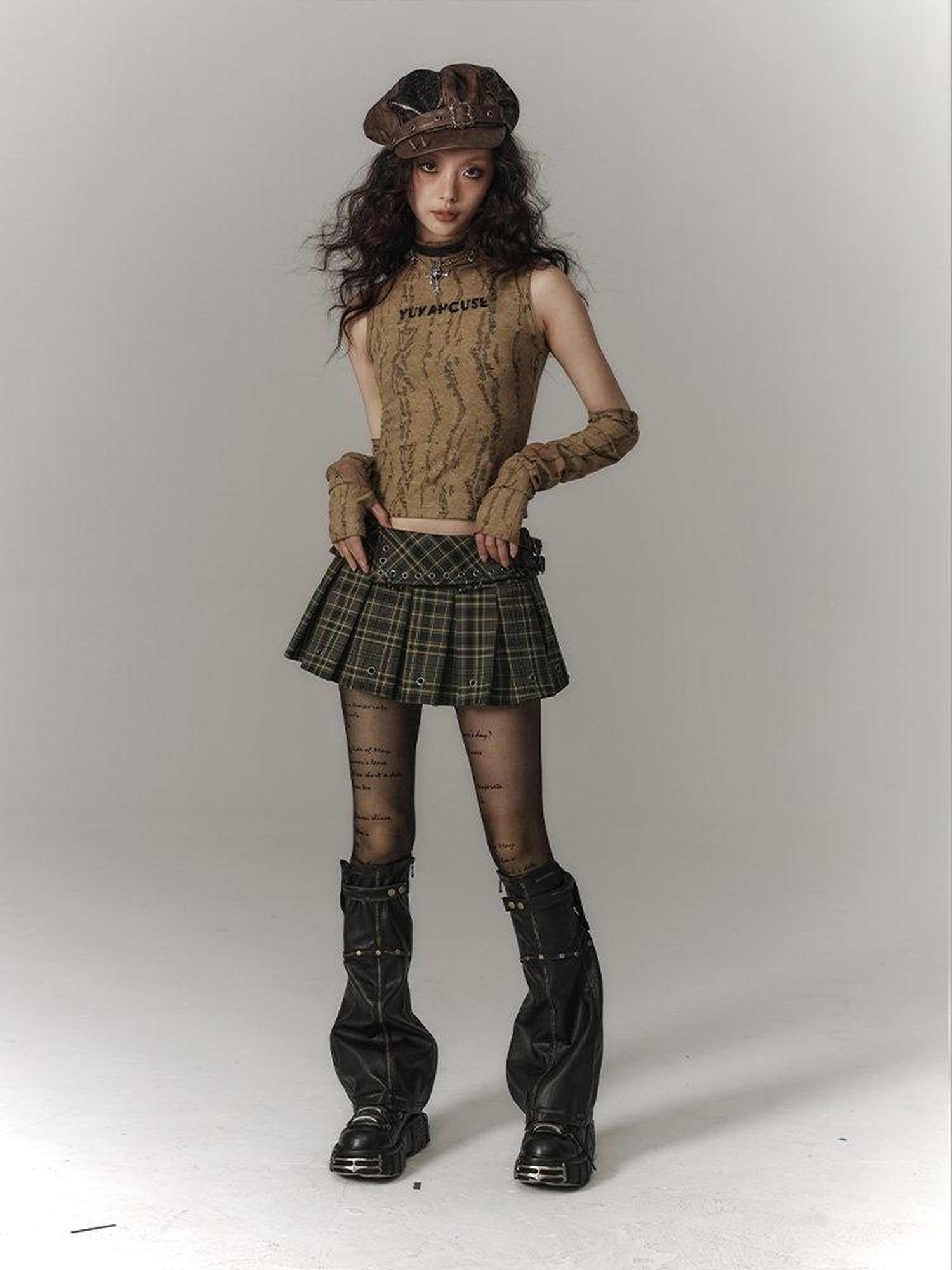 YUKAHOUSE Vintage Plaid Pleated High Waist Petite Women's Polyester Blend Mini Skirts