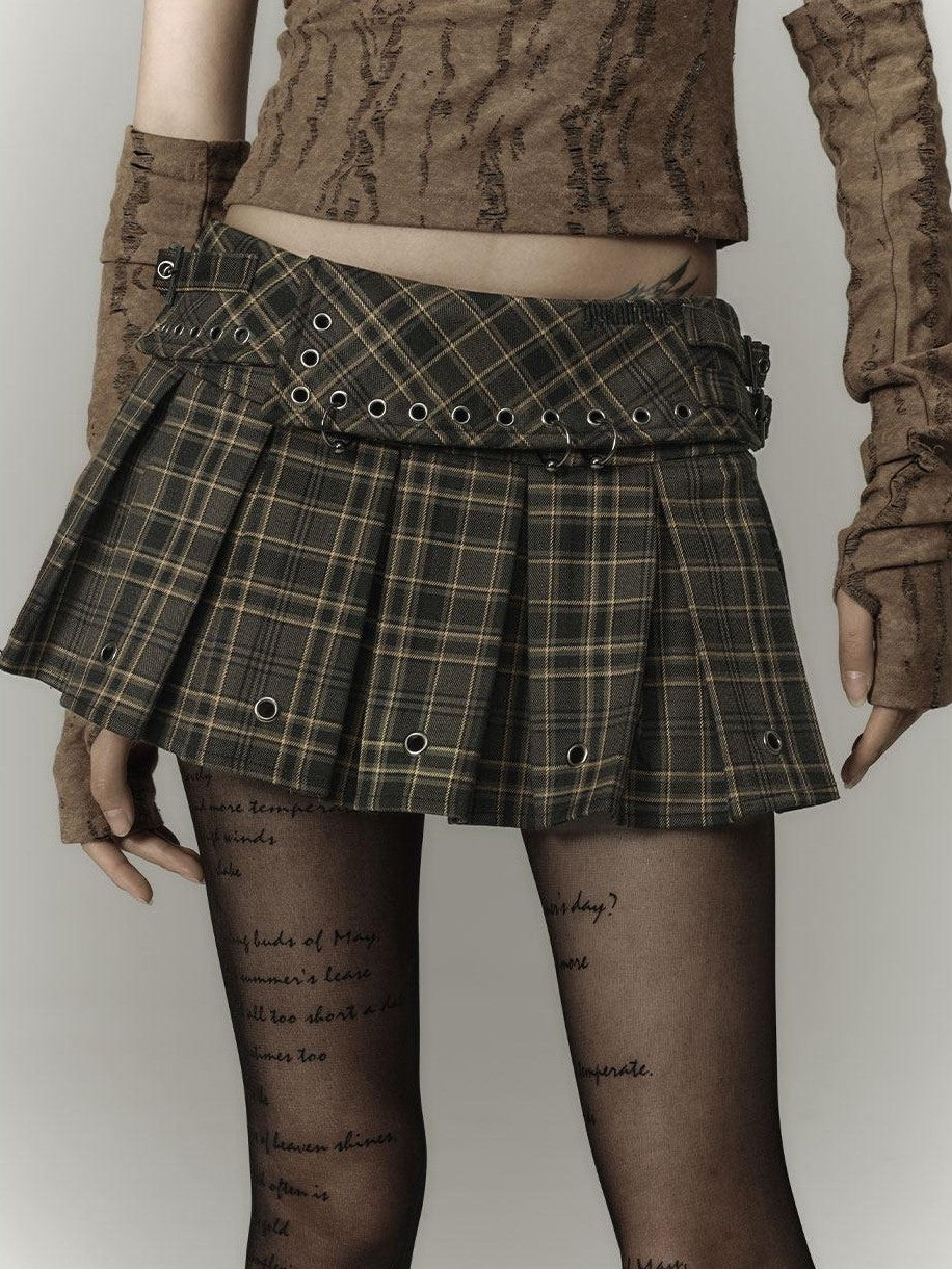 YUKAHOUSE Vintage Plaid Pleated High Waist Petite Women's Polyester Blend Mini Skirts